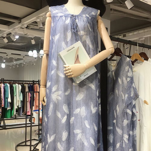 懂女人的品牌折扣女装店,既温暖又贴心
