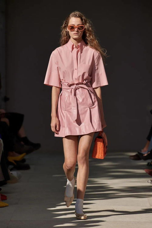 还在为找面料烦恼吗？秀场五大常见面料，错过将遗憾终身